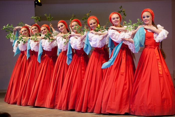 BERIOZKA - best Russian folk ballet